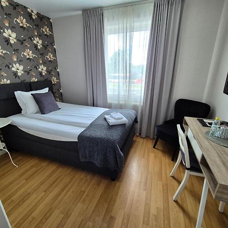 Smalandsstenar Hotell Εξωτερικό φωτογραφία