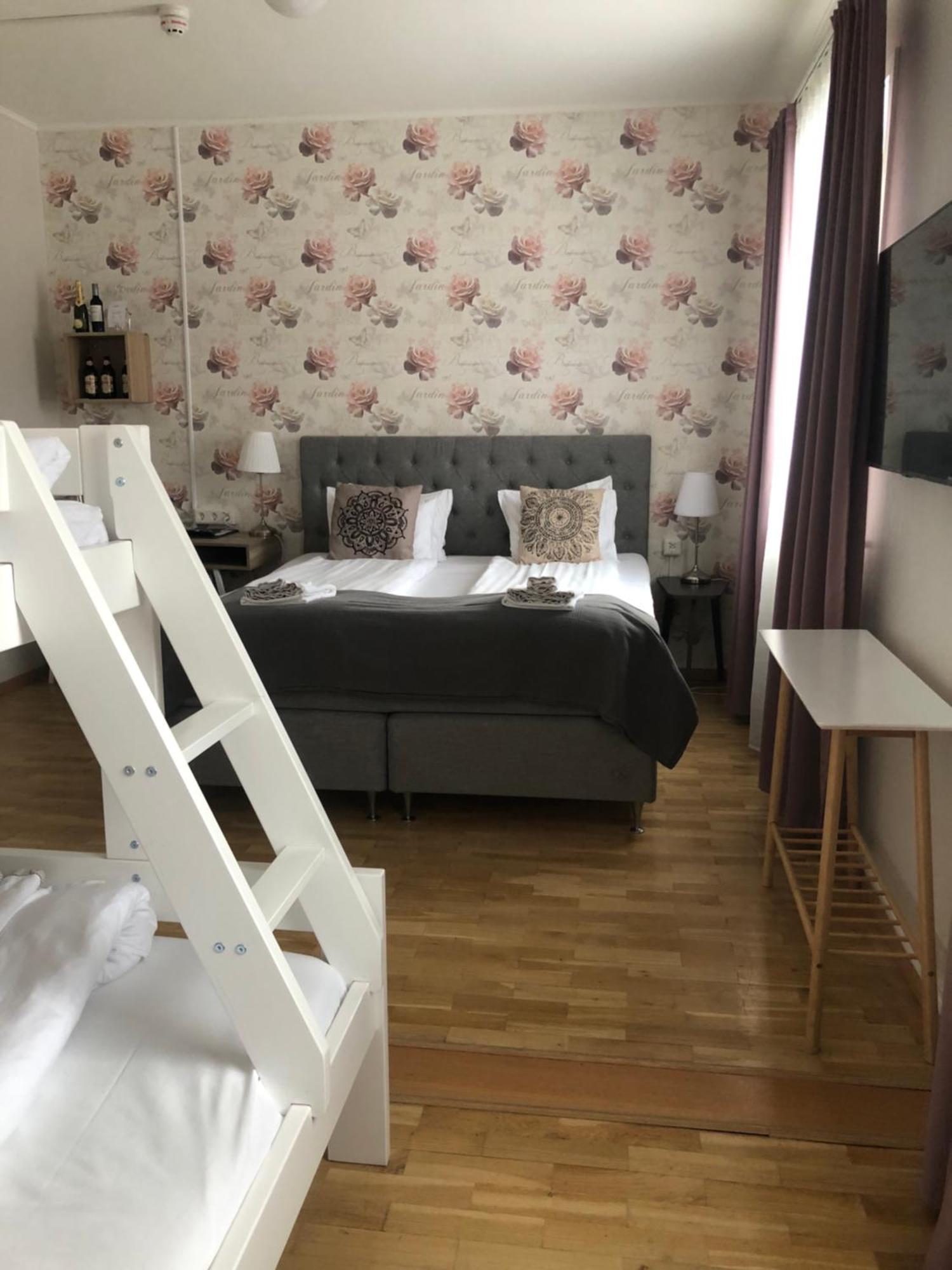 Smalandsstenar Hotell Εξωτερικό φωτογραφία