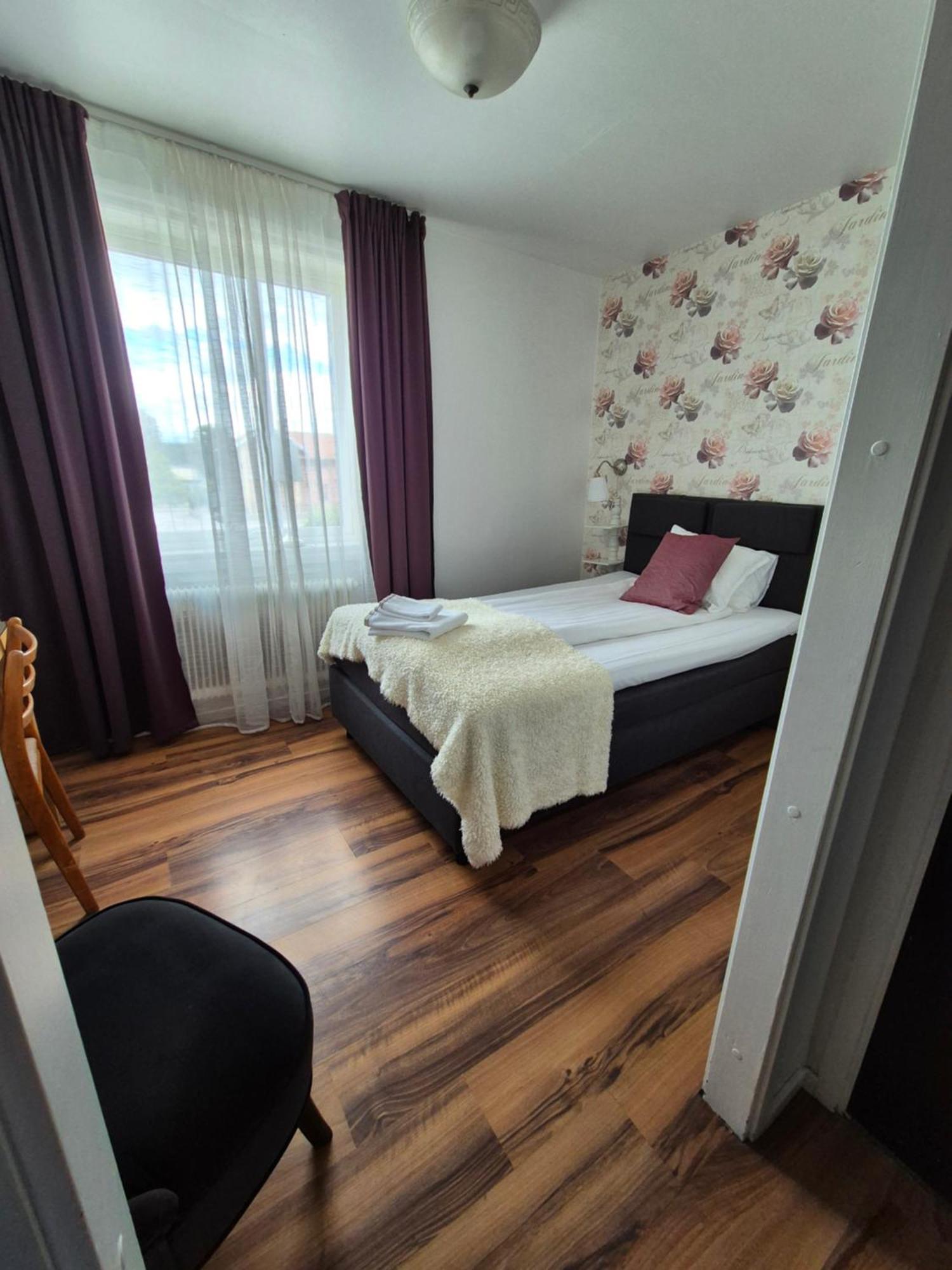 Smalandsstenar Hotell Εξωτερικό φωτογραφία